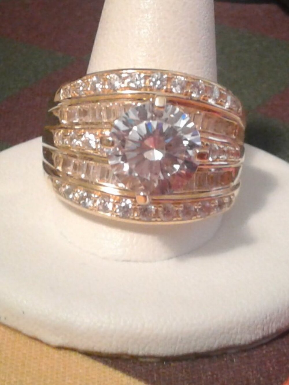 BLD077Y Bella Luce 18K Yellow Gold Plated Center Design Ring 9.39ctw. Sz.11 NWOT